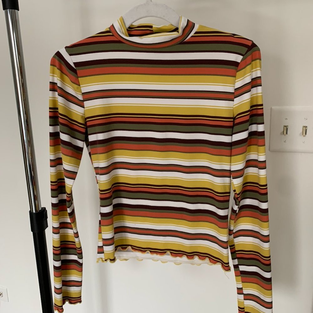 Mock-neck striped long sleeve top